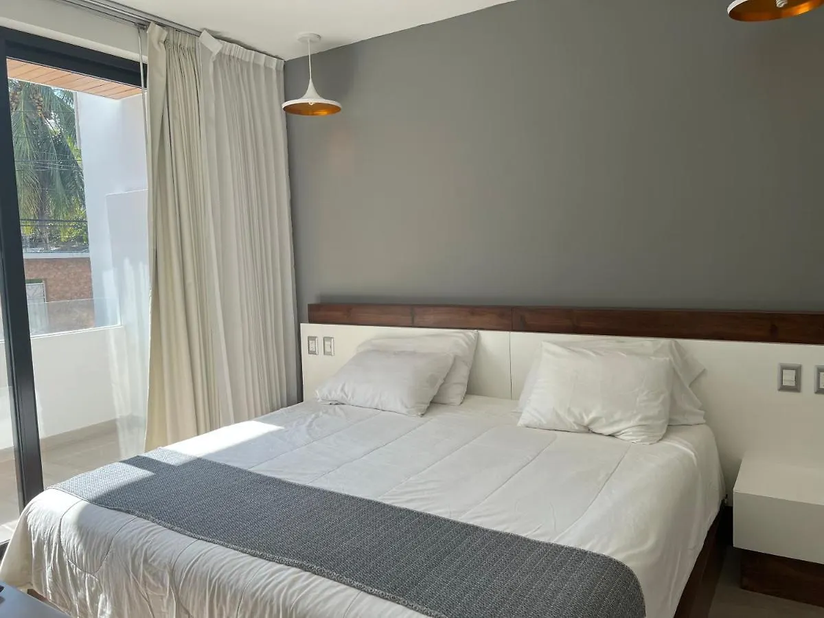 One Block From The Beach! Apartment Playa del Carmen