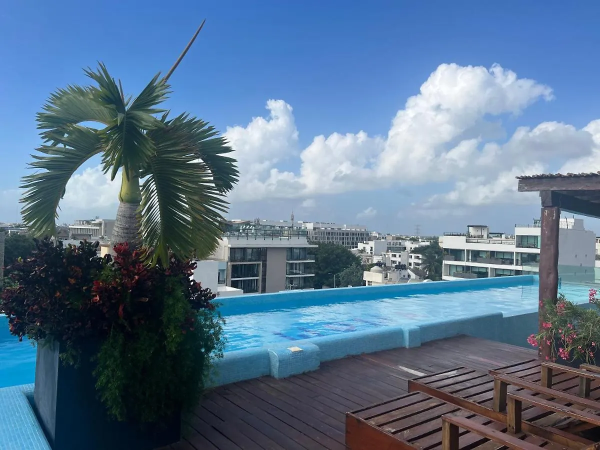 One Block From The Beach! Apartment Playa del Carmen Mexico